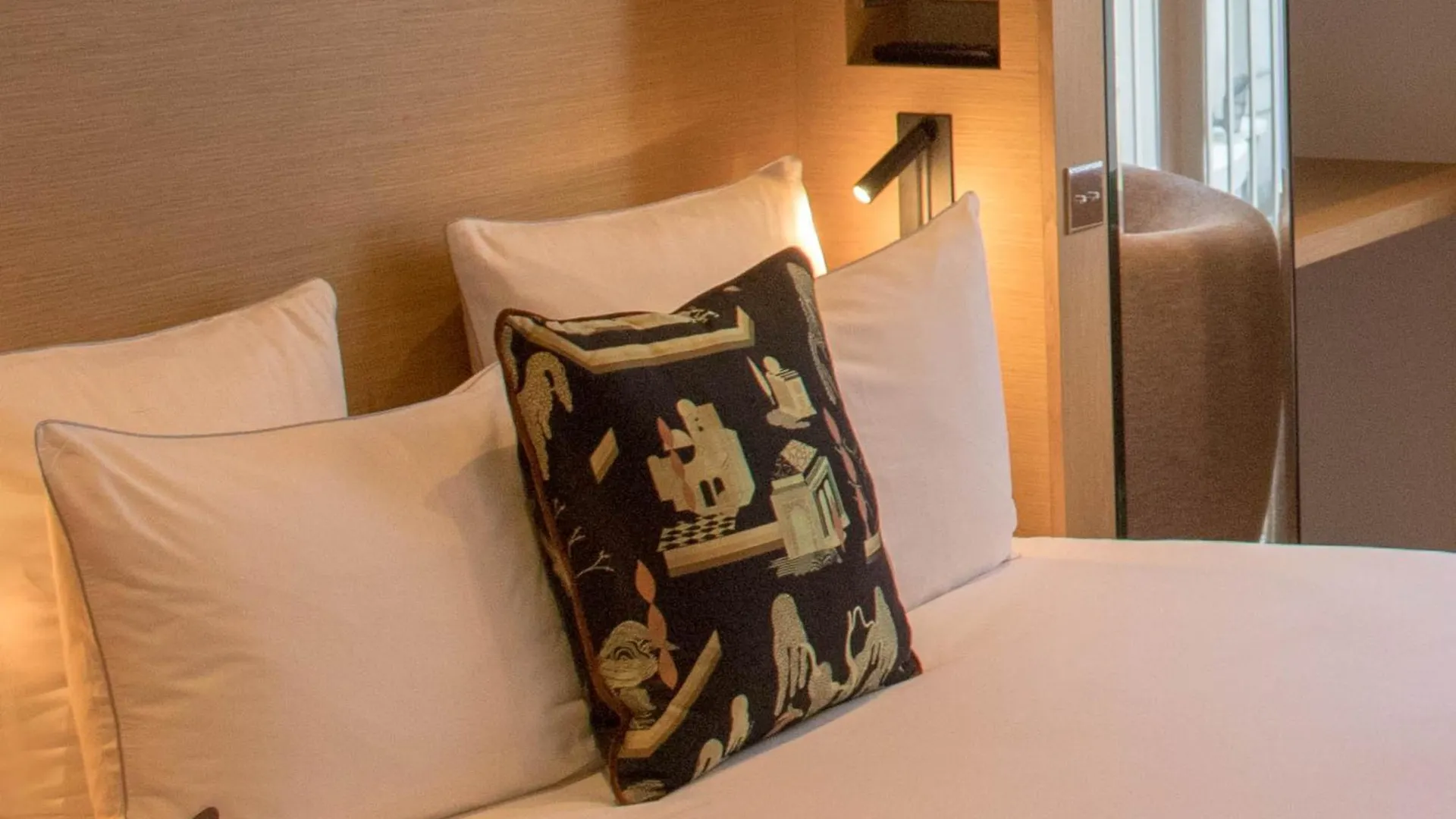 De Sers Champs Elysees 5* Paris