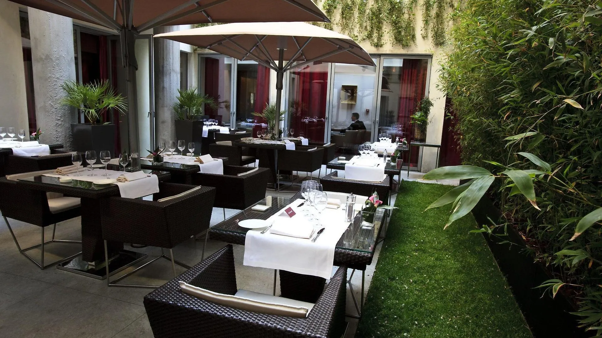 Hotel De Sers Champs Elysees Paris